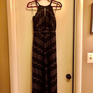 Black Lace Formal Maxi Dress! Size 12P- NWT